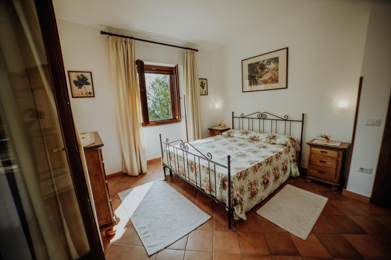 Residenza Golfo Degli Ulivi Aparthotel Caprioli Exterior photo
