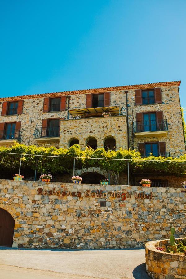 Residenza Golfo Degli Ulivi Aparthotel Caprioli Exterior photo